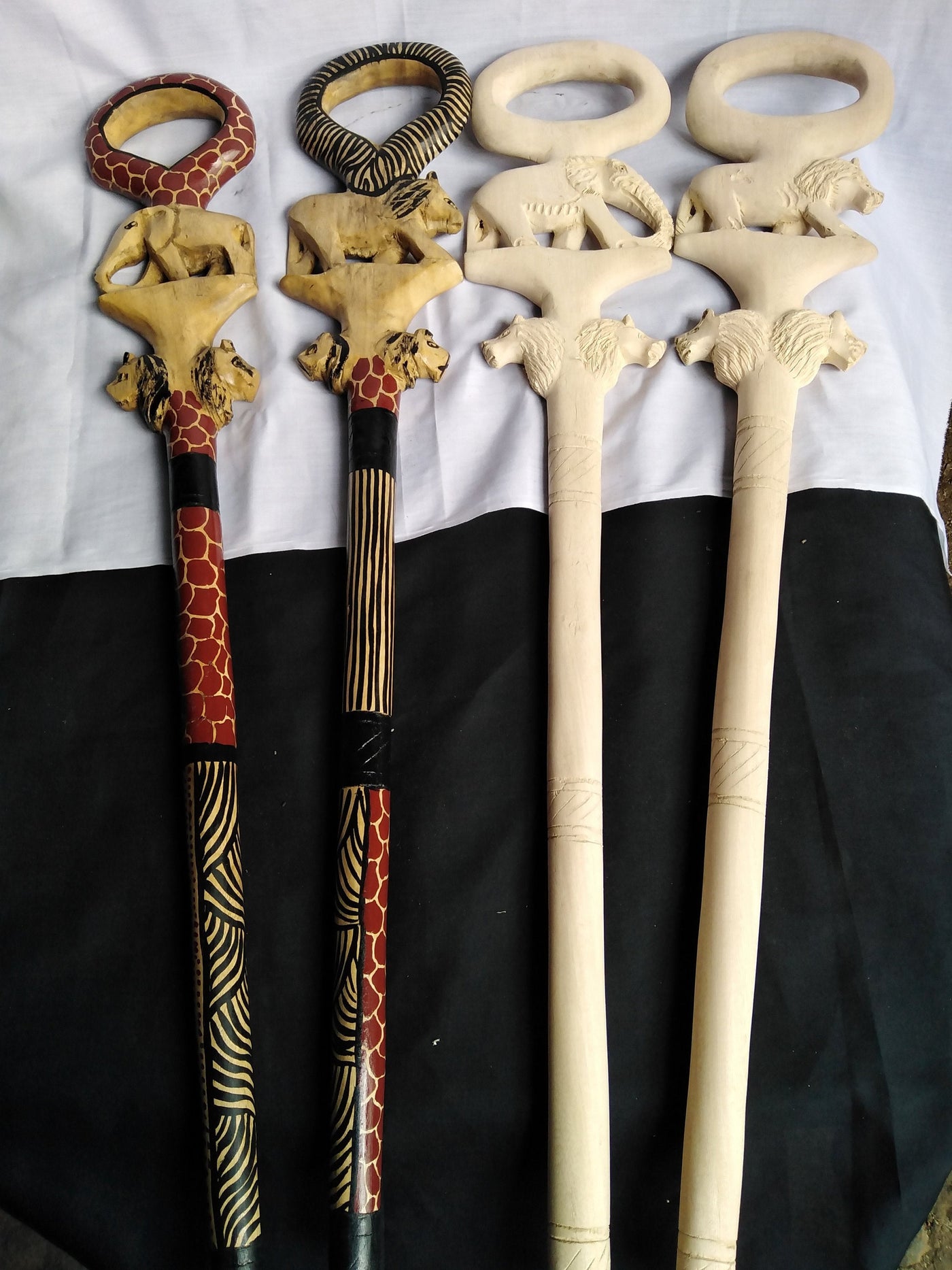 Fathers Walking Cane Gift.Antique Animal Carved walking wooden cane. Lion/Elephant /Giraffe walking Stick. The Best Gift for Fathers Day