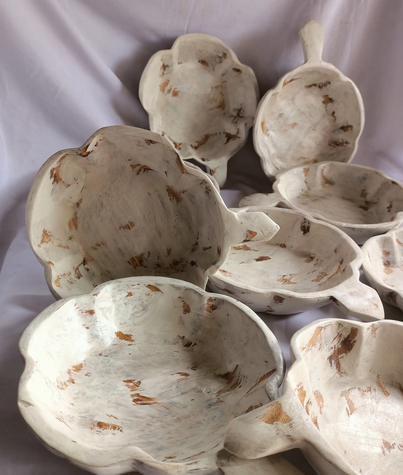ONSALE!  Wholesale Supply Qty 5  medium wooden Distressed white Pumpkin Shaped Bowls 8" Diameter by 2.5"HT.Farmhouse Decor Bowls. DIY Candle