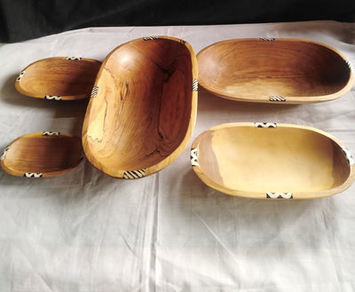 A set of 4 stackable Olive wood and Batiked Borne inlay Bowls. Rectangular smooth edges Wood and Borne Dinner Set.Servibg  Bowls.Salad Bowls