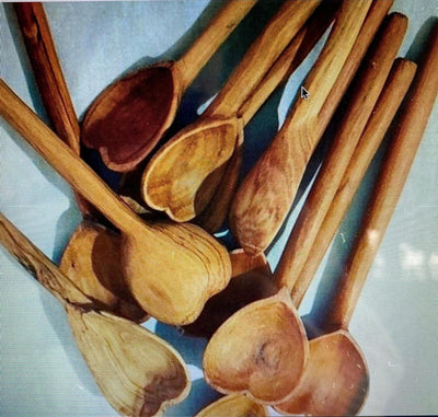 Wholesale Handmade Wooden Heart Cooking Spoons set of 4. Lovers Heart olive wood serving spoons.Mothers personalised Gifts.Valentines Deals