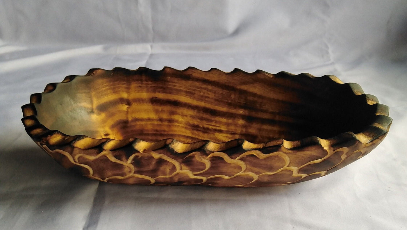 Bulk sale.Rare and Unique Girrafe pattern engraved Wooden Dough Candle Bowls sets of 10 with serrated edges. Wildlife theme multiuse Bowls