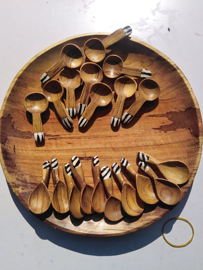 A dozen Olive Wood and White cow Bone Spices, Salt and Sugar Spoons. Wooden condiments spoon 12 pieces. Mothers Day Gift