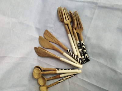 Wholesale Wood and inlaid Bone Cutlery set of 4 of 3 pieces each (12 pieces) . Wooden spreading knife. Handmade set of cutlery.