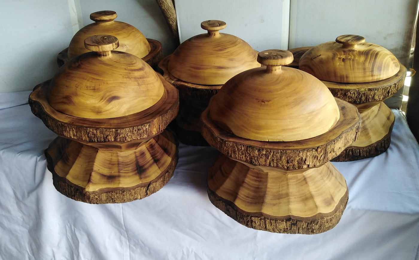 Wholesale! Exquisite Farmhouse Tree trunk Table top Food serving Platter Tray and a  Cloche. Handmade Food Display Decor Serving stem plates