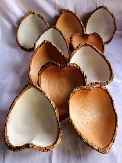 CLEARANCE SALE! Valentine Wholesale Beautiful Mix of Natural and White  Heart shaped Bowls with Bark set of 5. Candle pour. Decor items.