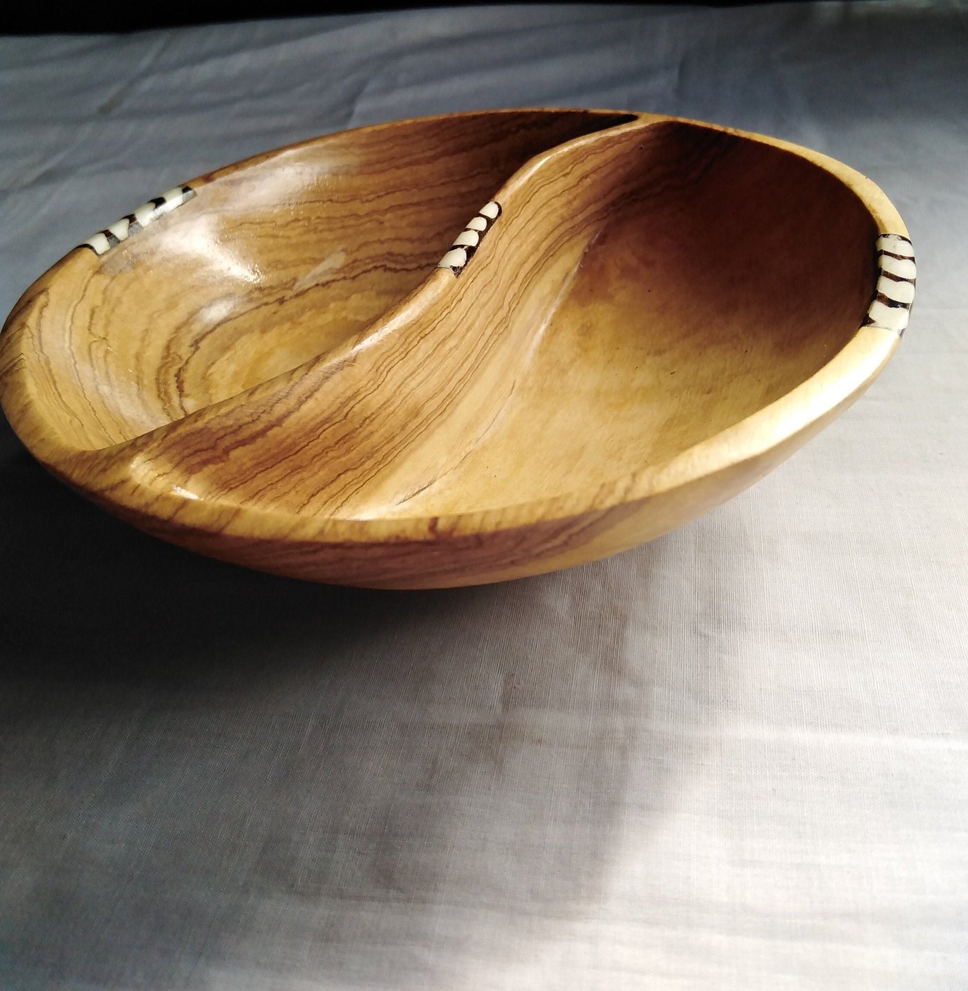 Wholesale.Handmade Olivewood and Borne inlay Split Bowls set of 3.Partitioned wood and Borne Candles Dough Display.Centerpiece Decor Bowls
