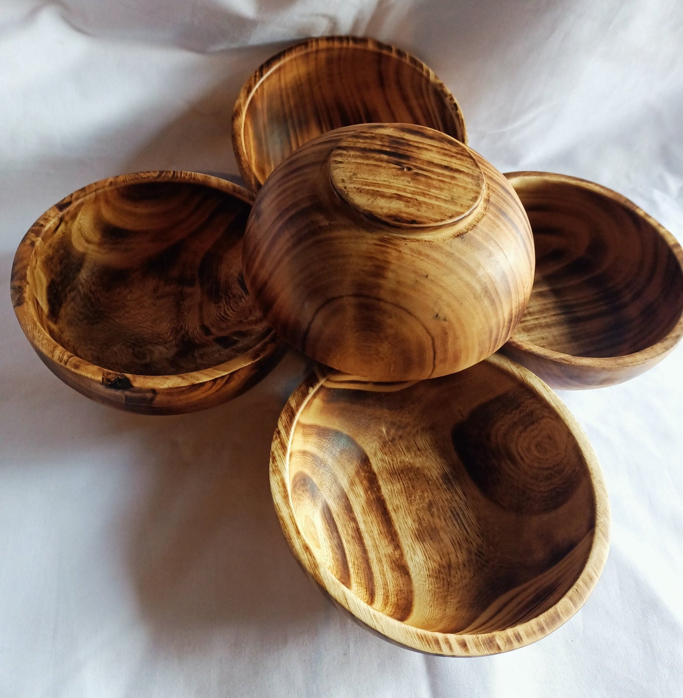 Bulk Supply. Lots of 8 perfect machine Cut, Unique Hand Finished Round wooden Bowls. 6" diameter 2.2"Ht. Farmhouse Craft Decor.DiY Candle