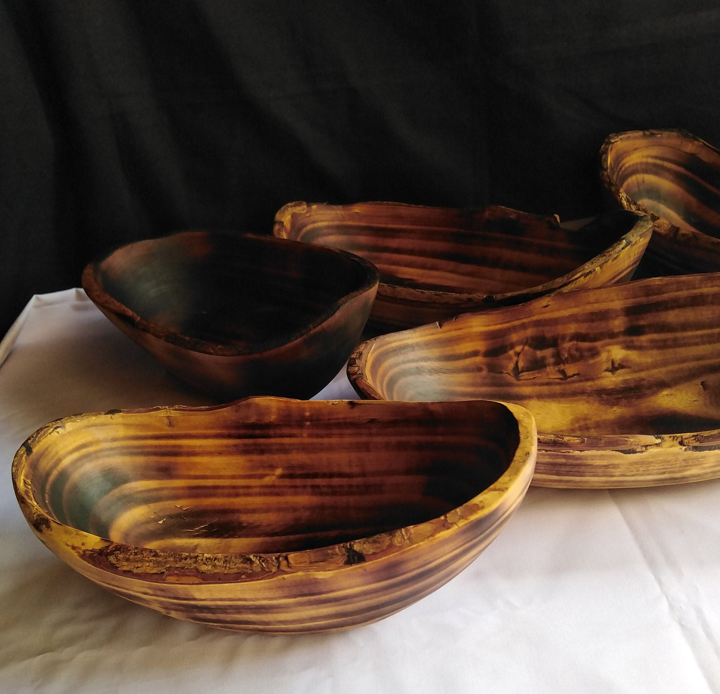 ONSALE.Wholesale.Unique Rough Bark edged Dough Bowls set of 5.Handcarved Bark Display Bowls.Rustic Trunk Wood Candle Bowls. Farmhouse Decor