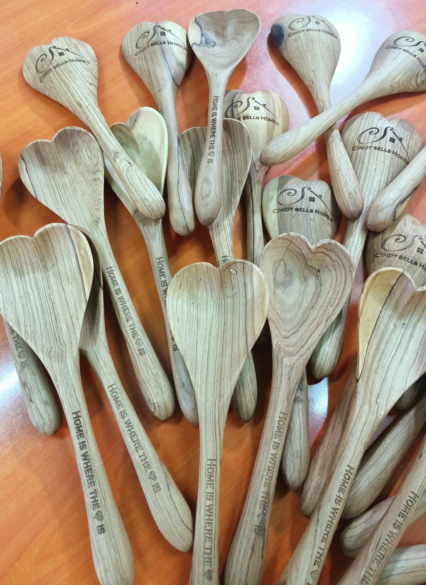 Wholesale Handmade Wooden Heart Cooking Spoons set of 4. Lovers Heart olive wood serving spoons.Mothers personalised Gifts.Valentines Deals