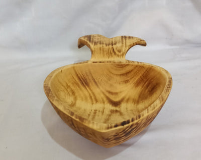 Handmade Fish Shaped Bowl. Hand-carved Fish theme Dough Display Bowl. Fishy Gift Bowl.Cute Gift items. Centerpiece Decor Wooden Bowls.