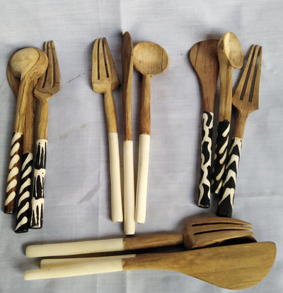 Wholesale Wood and inlaid Bone Cutlery set of 4 of 3 pieces each (12 pieces) . Wooden spreading knife. Handmade set of cutlery.
