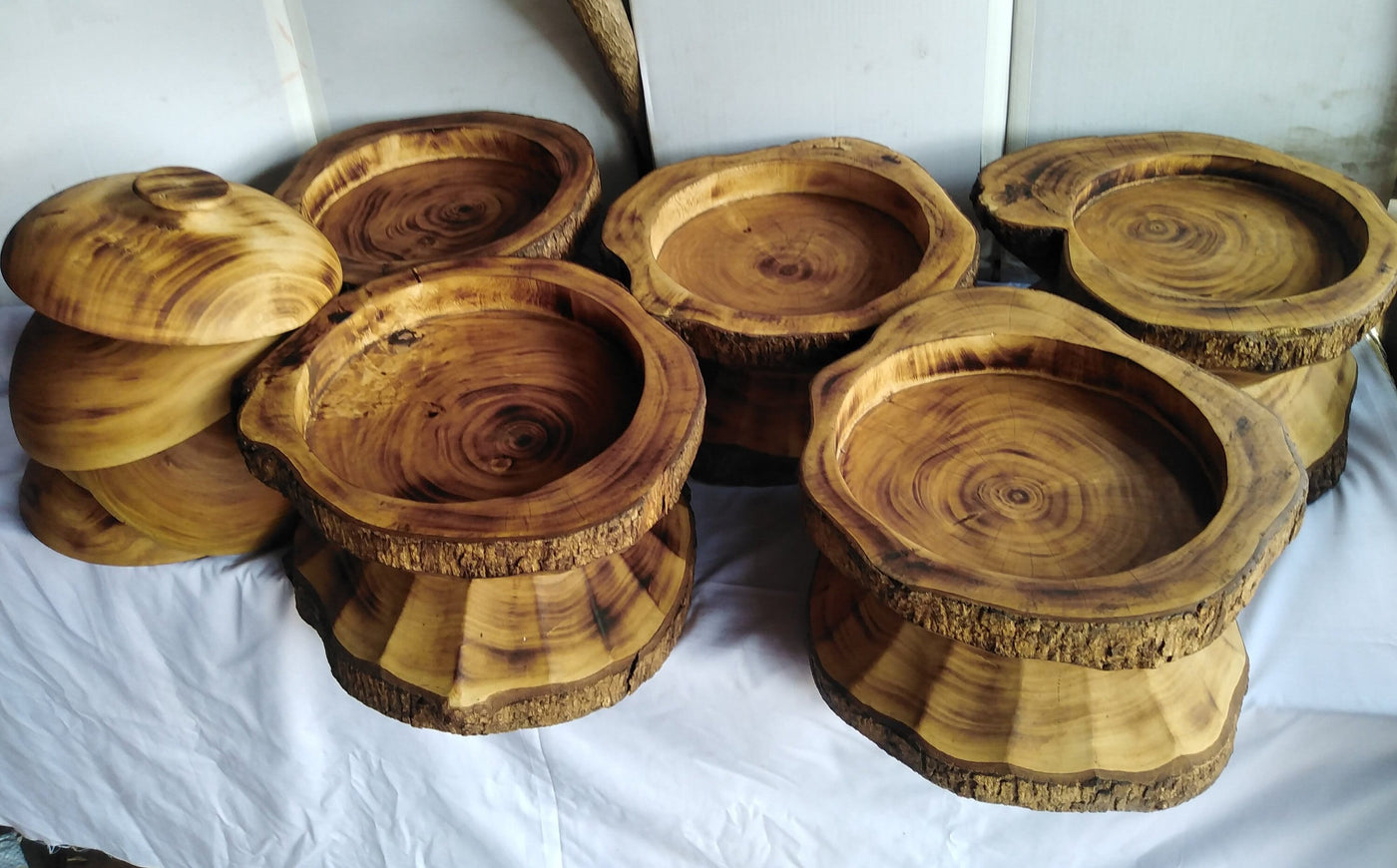 Wholesale! Exquisite Farmhouse Tree trunk Table top Food serving Platter Tray and a  Cloche. Handmade Food Display Decor Serving stem plates