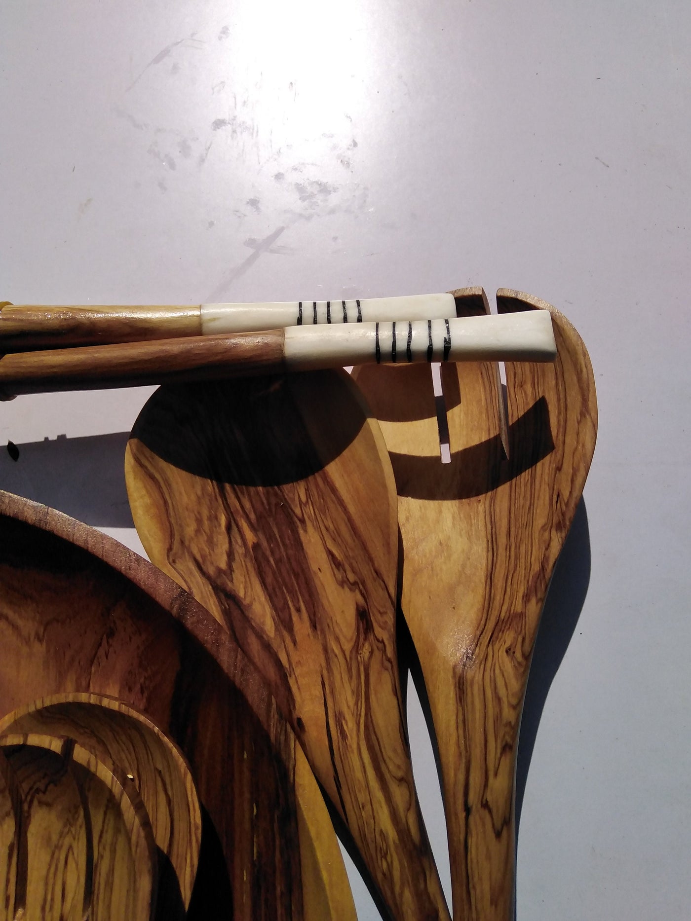 Olive Wood and White cow Bone Cooking and Serving Spoons set of 8 pieces. Cooking spoons for wholesale and Retail. Mothers Best Gift