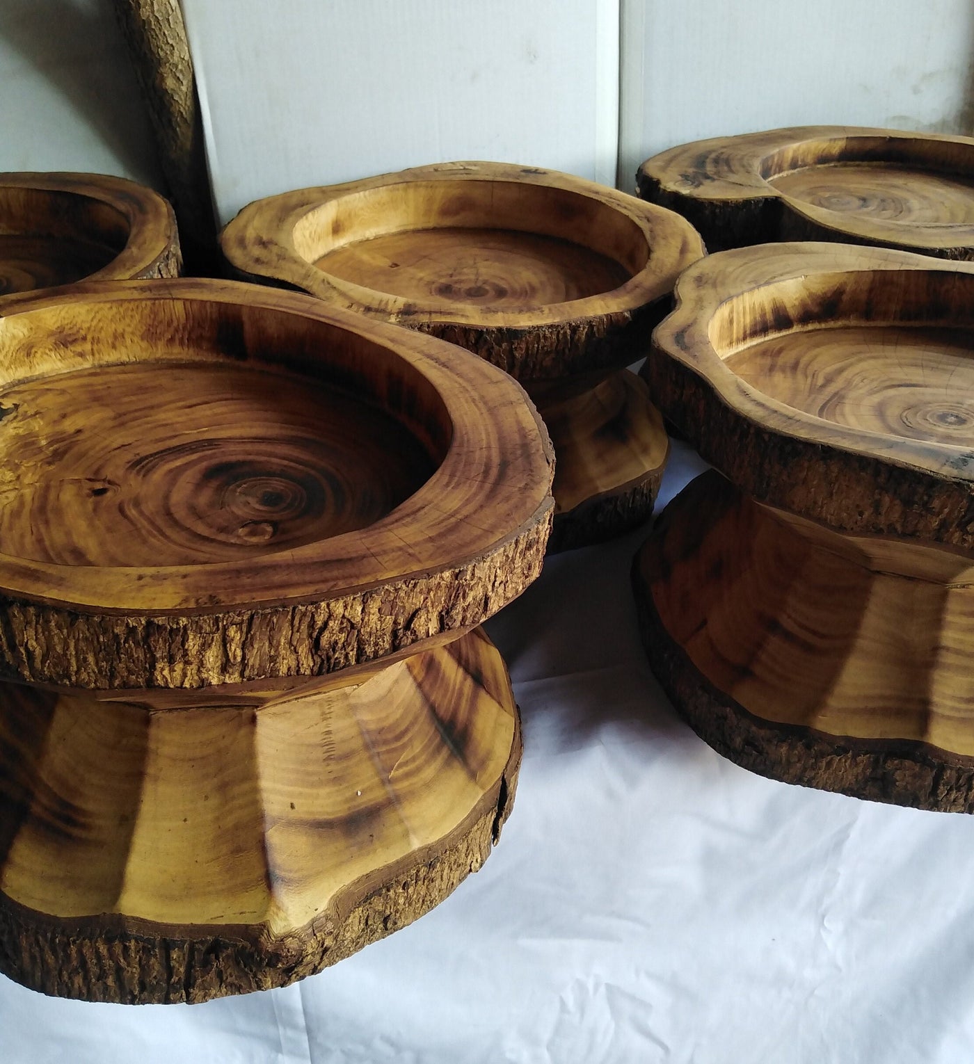 Wholesale! Exquisite Farmhouse Tree trunk Table top Food serving Platter Tray and a  Cloche. Handmade Food Display Decor Serving stem plates