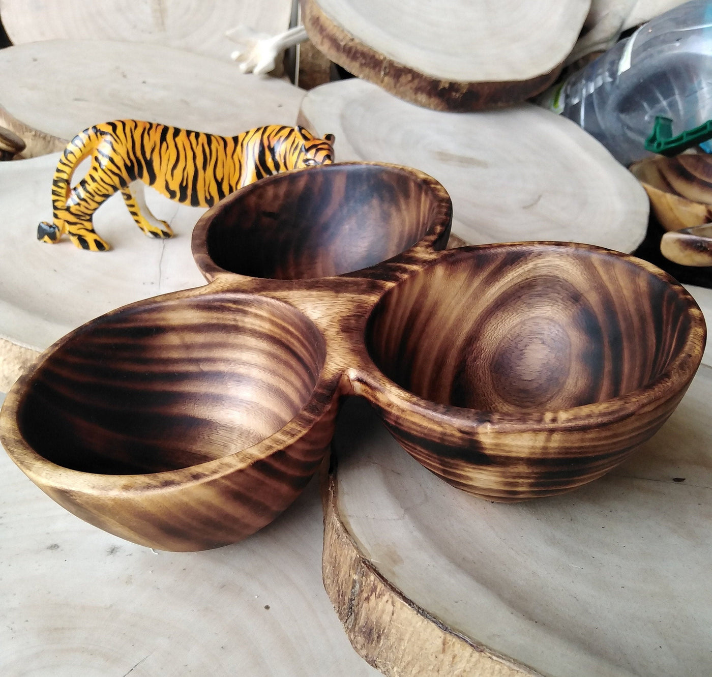 Wholesale Vintage Wooden Wood Display Dough Bowl Centerpiece. Three wick Rustic Candle Bowl.3 Dough Bowls in one .Multiple wick.Special Gift