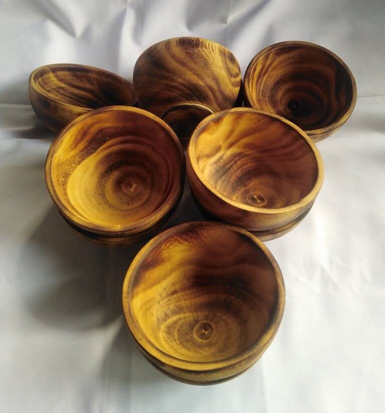 ONSALE WHOLESALE.QTY 20  Machine Cut Hand Finished  wholesale 4 inch Cross Diameter Candle Making Dough Bowls Small Round Cute wooden Bowls