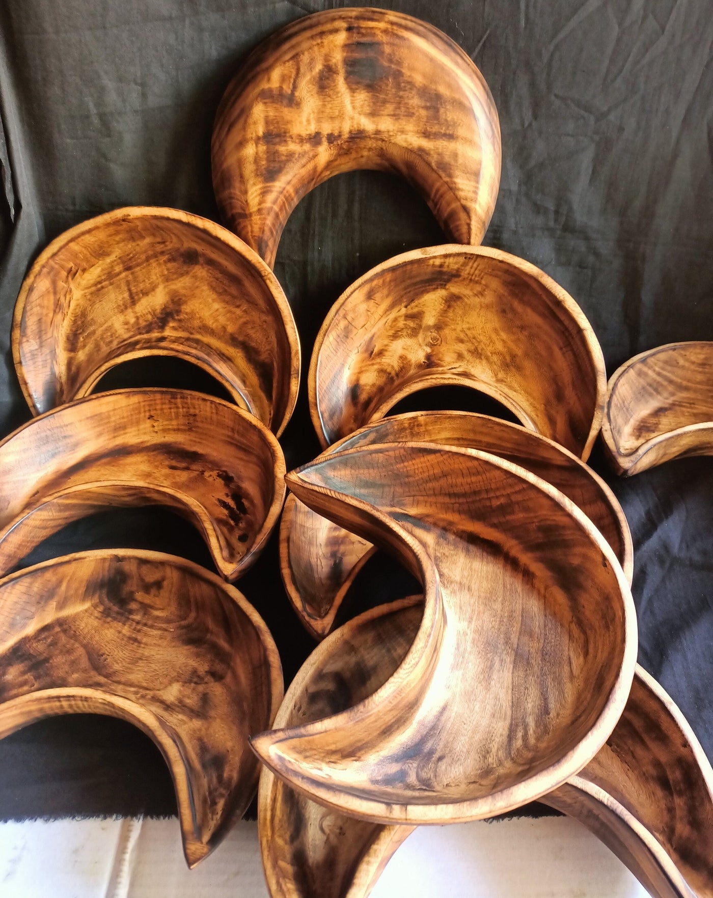 New Bowls Alert!The Moon Bowl.Bulk Supply Beautiful Crescent Moon shaped Dough Bowls Set of 5.Decor Centerpiece Bowls.Diy Candle Fill Bowls