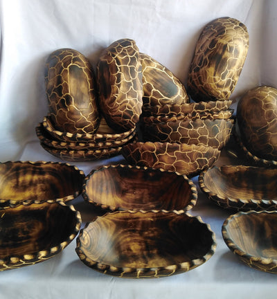 Bulk sale.Rare and Unique Girrafe pattern engraved Wooden Dough Candle Bowls sets of 10 with serrated edges. Wildlife theme multiuse Bowls