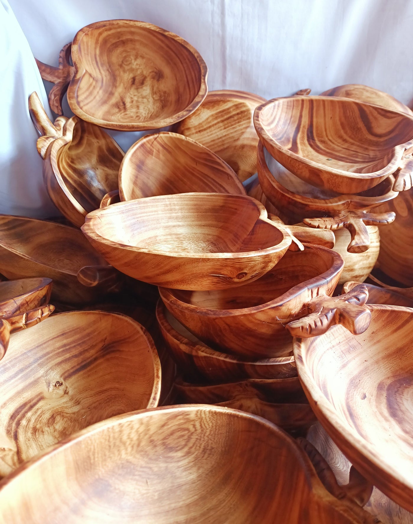 Wholesale Supply. Handcarrved Wooden Peach Shaped Easter Bowls with a Branch and two Leaves. Apple Dough Bowls set of 10. Farmhouse Decor